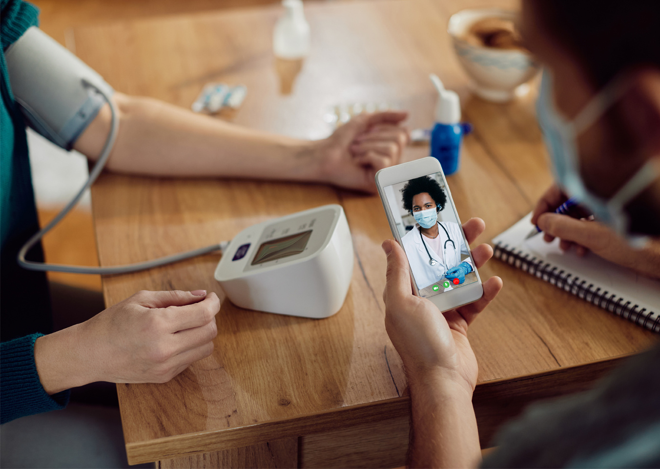 Whitepaper---The-Transformative-Impact-of-Telehealth-and-Remote-Patient-Monitoring_676x480_2x