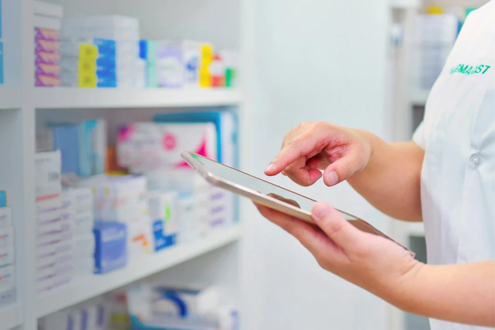 Transforming Centralized Pharmacy Application for a Leading Healthcare Software Provider360x240_2x V2